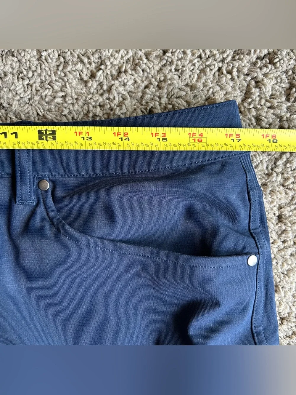 Lululemon ABC Pants Mens 33 (34x29) Classic Slim Navy Warpstreme 5 Pocket Chino